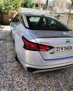 نيسان ألتيما